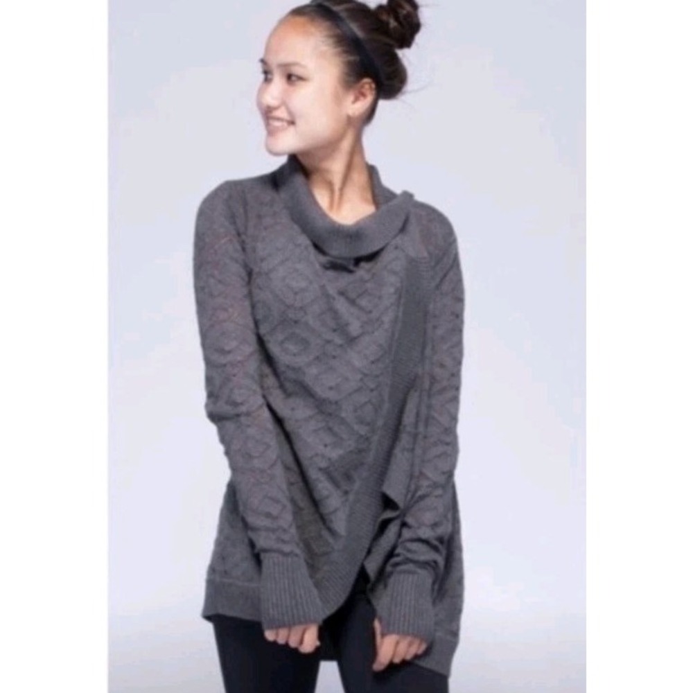 Ivivva Lululemon Girl Cardigan Size 10 Gray Pointelle Knit Wrap Style Active